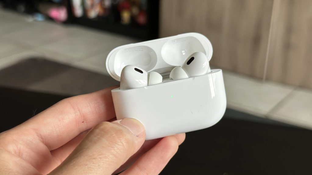 اپل (Apple)